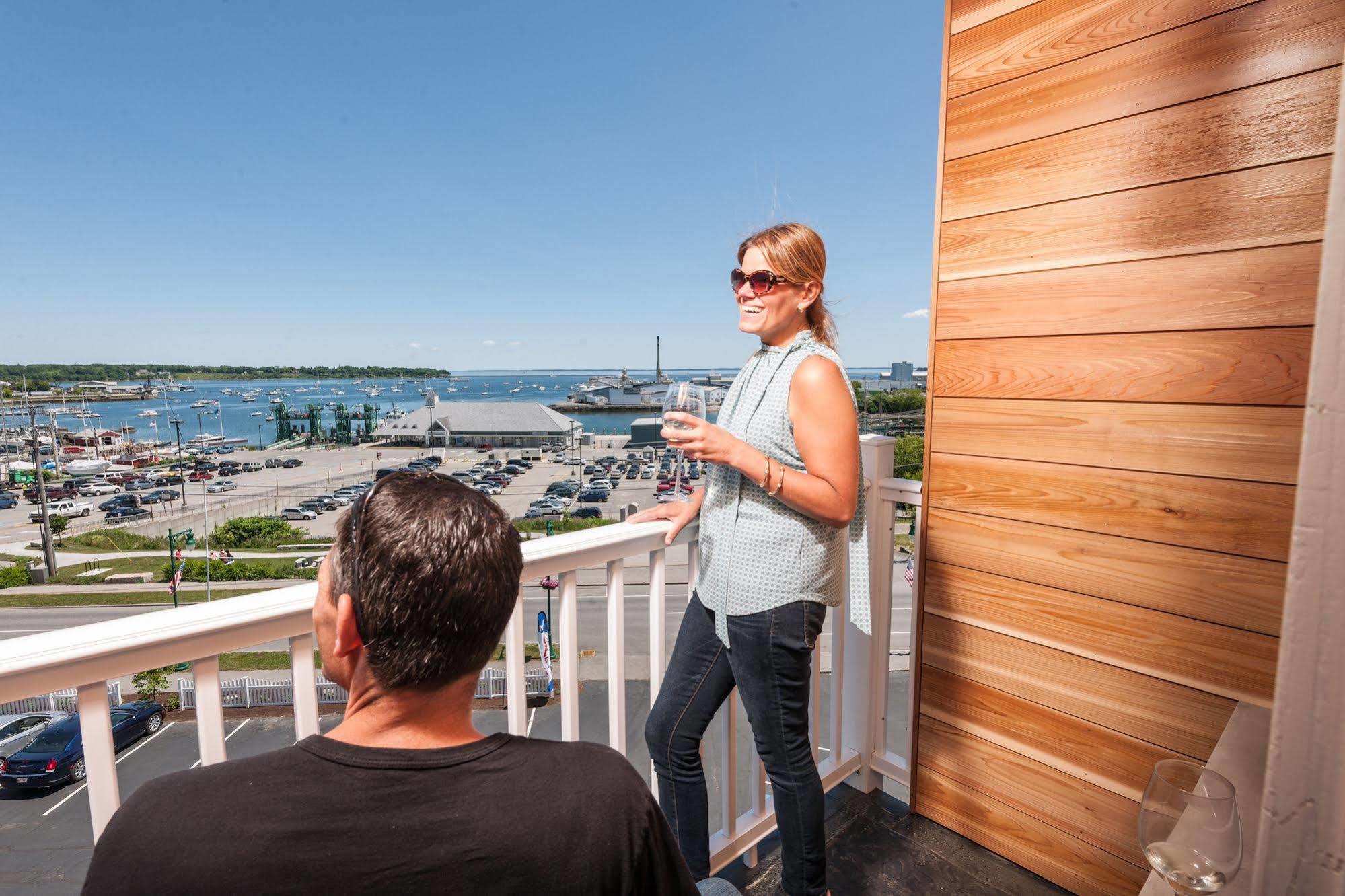 Rockland Harbor Hotel ภายนอก รูปภาพ