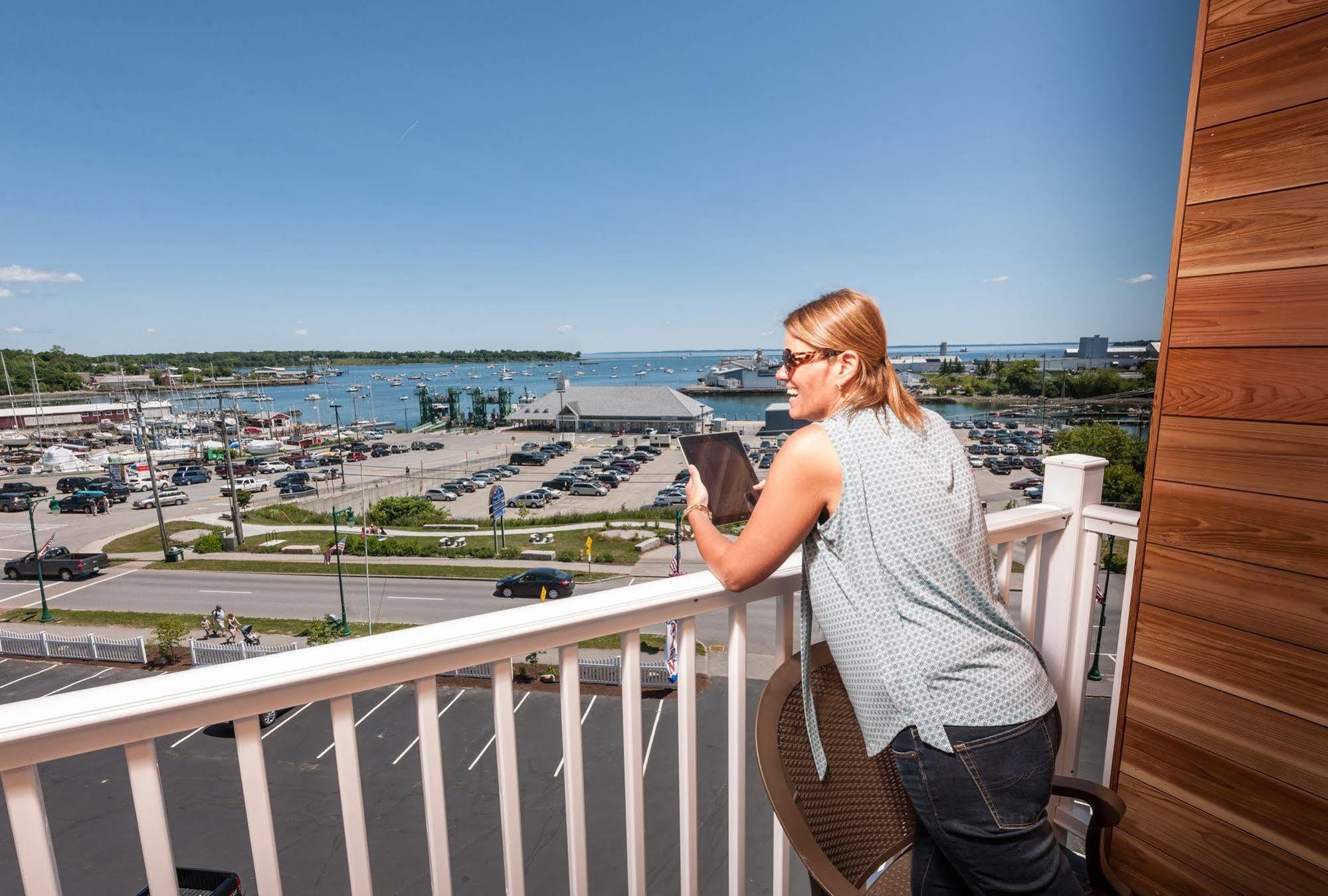 Rockland Harbor Hotel ภายนอก รูปภาพ